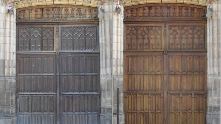 portes en bois dégrisaillées avec emulsa